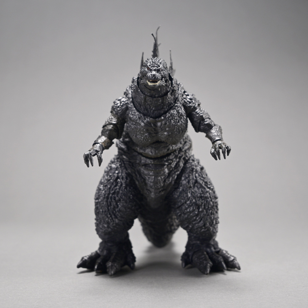 Model Kit Kiryu - SHM NECA 2023 Versi Film 1.0
