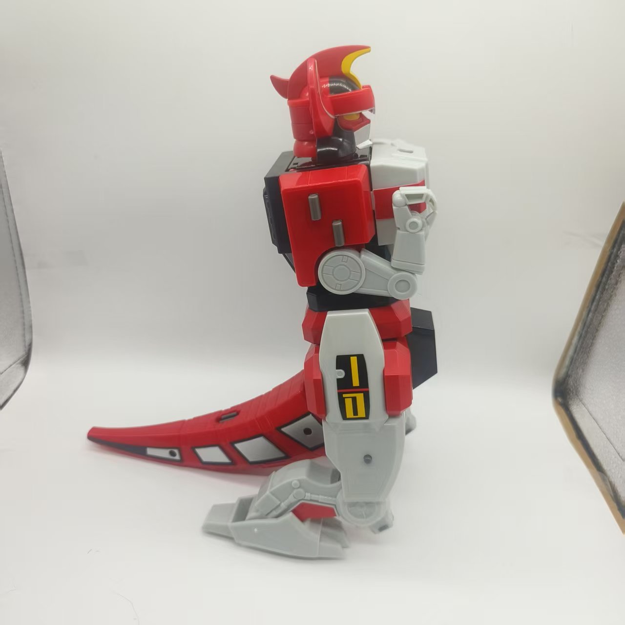 Playmates MMPR Re-Ignition 5-i - Model Kit Megazord ulasan dan harga